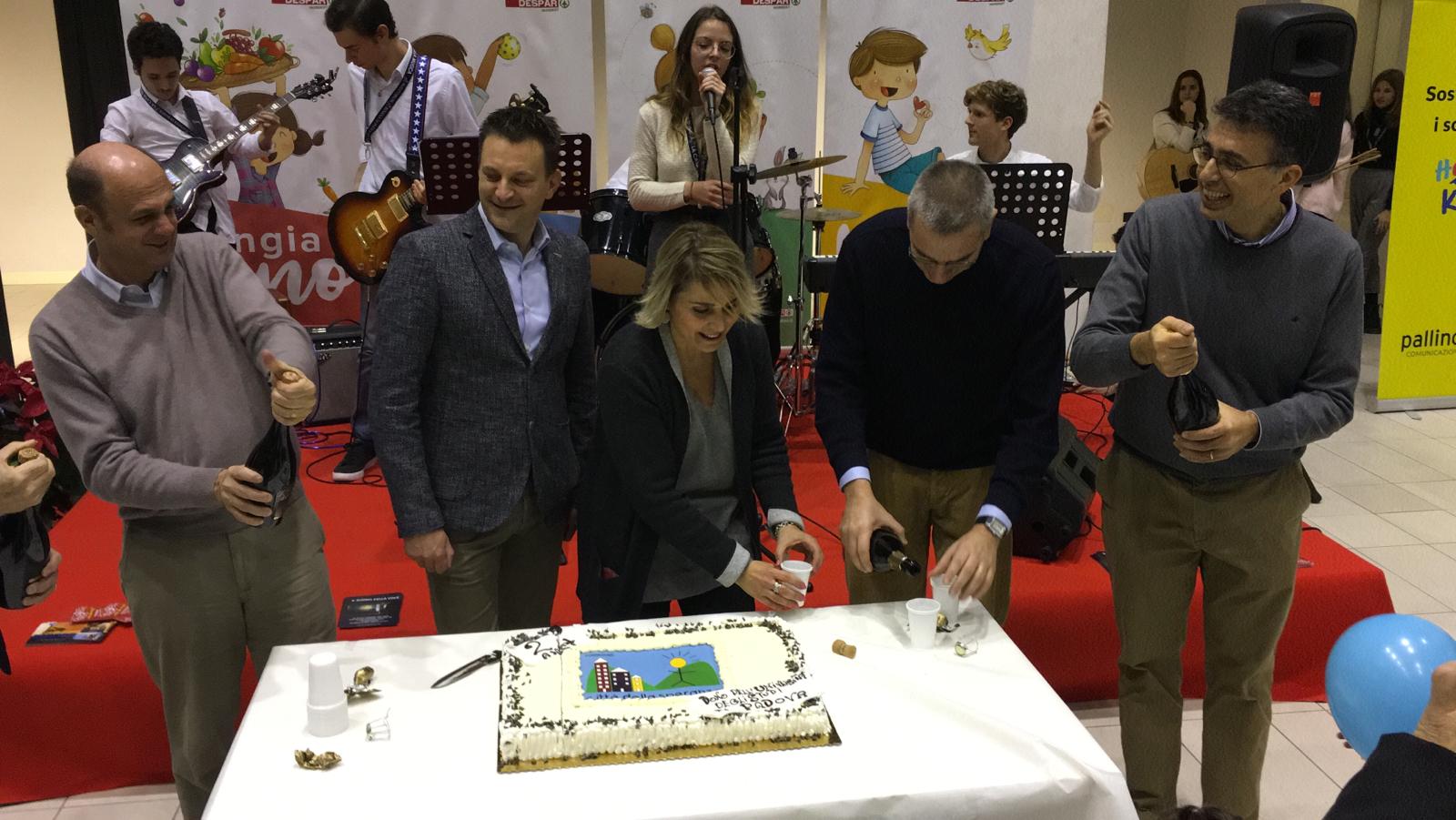 antonella viola e taglio torta